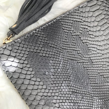 Oversized Reptile Clutch - Gray